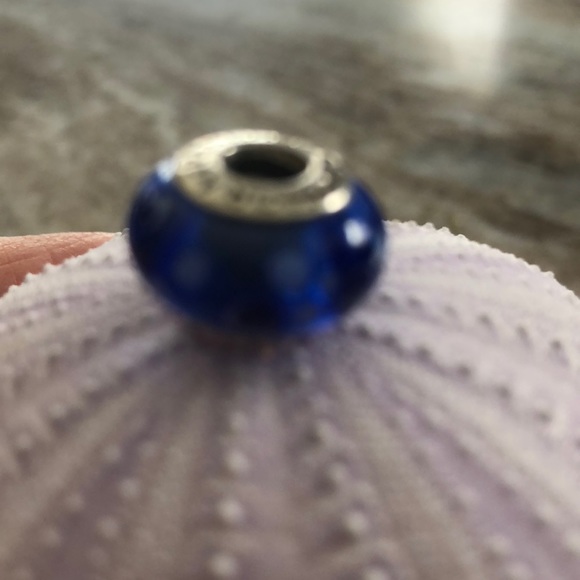 Pandora royal blue 💙 with design glass charm - Picture 3 of 3